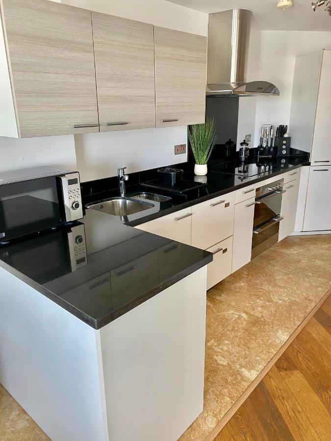 Ocean Village Lovely 2 Bedroom Apartment Gibraltar Eksteriør bilde